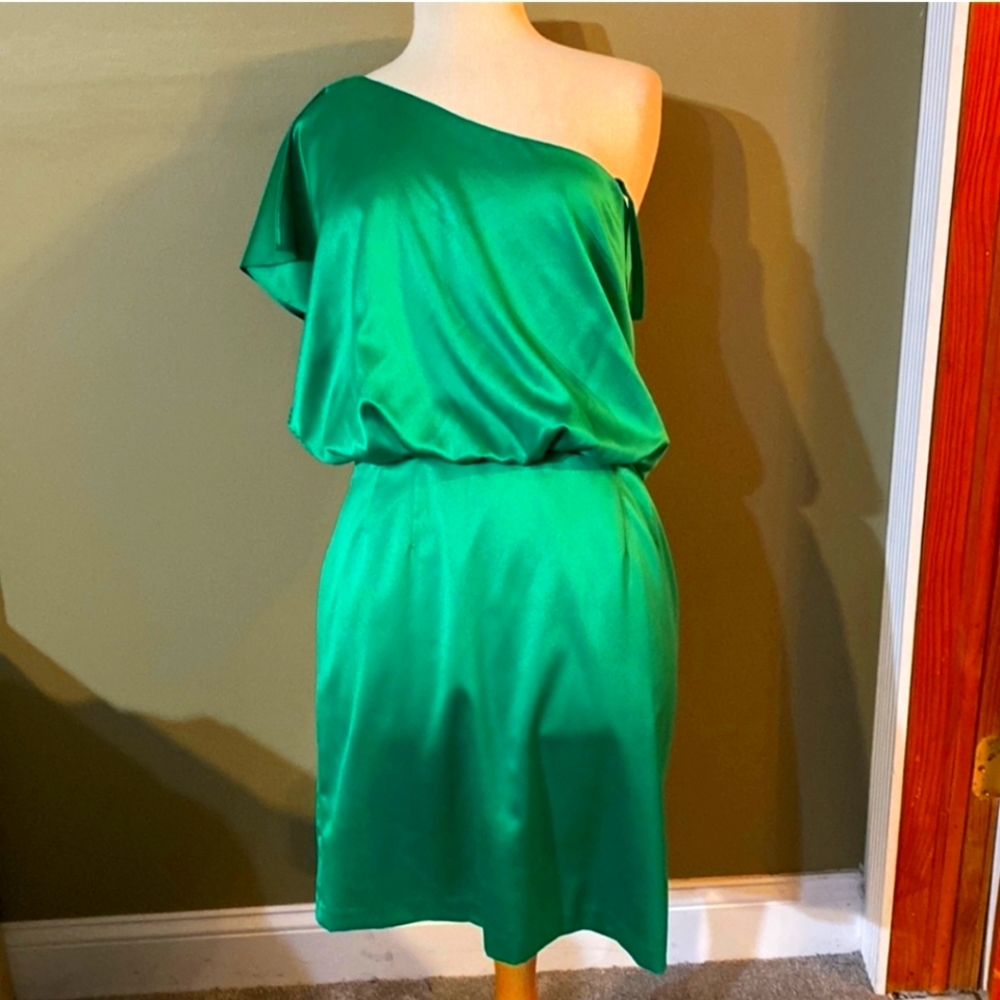 Beautiful green one shoulder dress